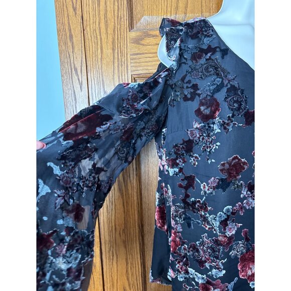 White House Black Market Cold Shoulder Floral Size 8 Velvet Burnout Whimisgoth - Picture 2 of 10